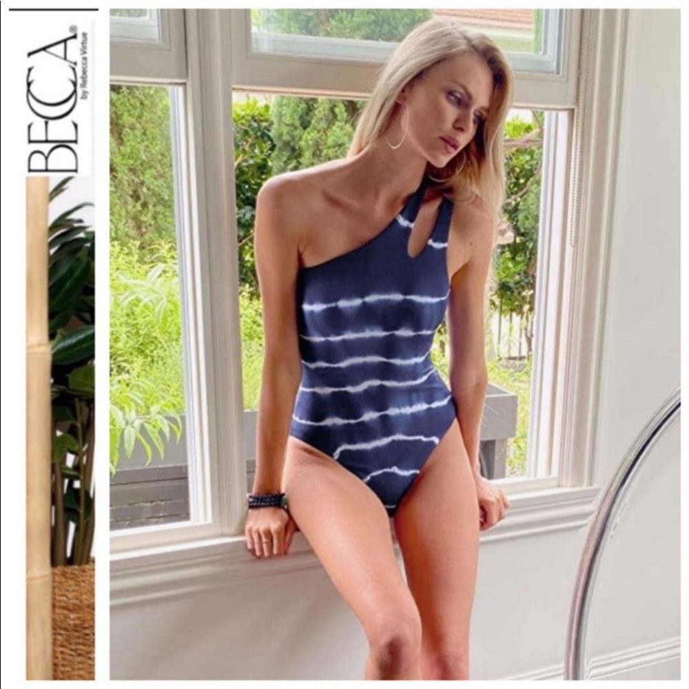 NWT Becca byRebecca Virtue Women's Violet Tie Dye One Shoulder 1PcSwimsuit